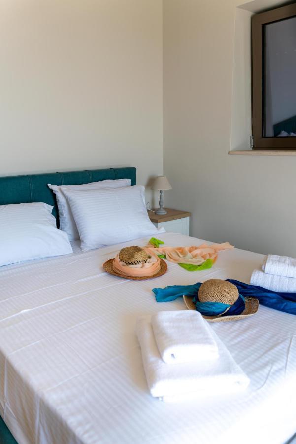 Kika Residences Agios Nikolaos  Buitenkant foto